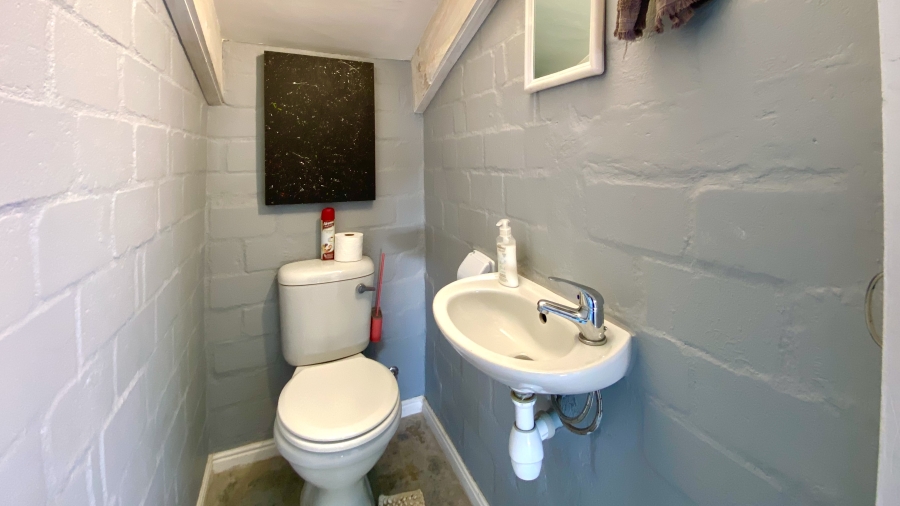 5 Bedroom Property for Sale in Dwarskersbos Western Cape